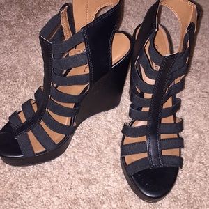 Lucky Brand black wedges
